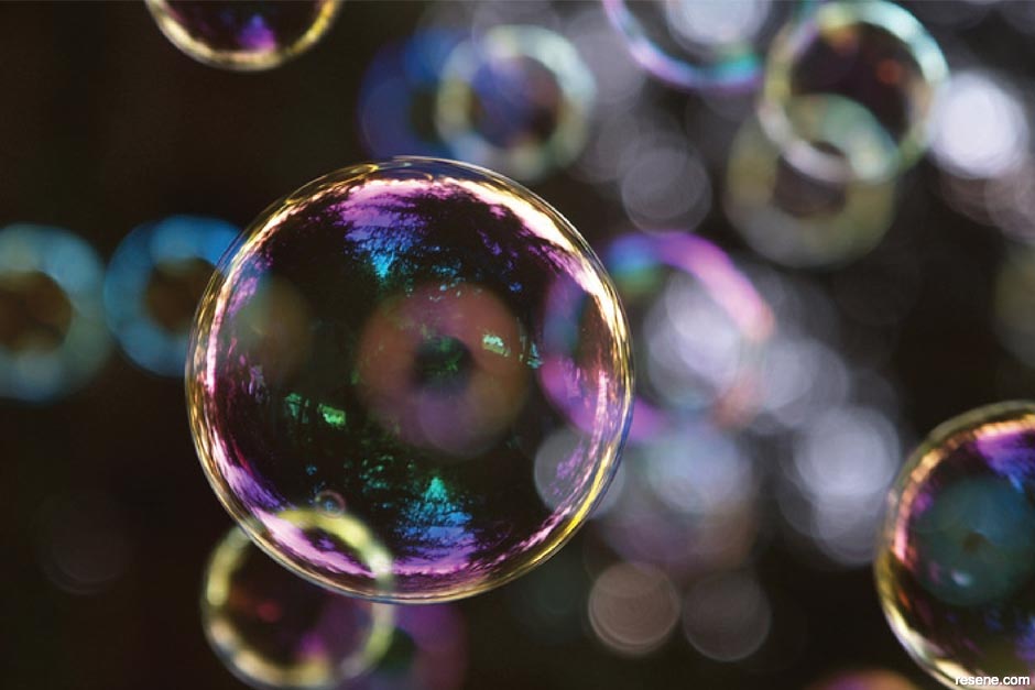 Colour in bubbles