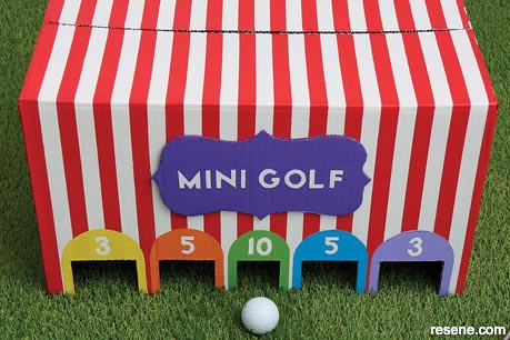 Mini golf madness - family game project