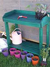 Turn a kitset potting bench into a stylish garden feature with  Resene Woodsman oil stain