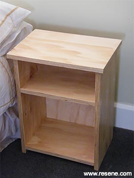 How to build a varnised bedside cabinet using interior plywood