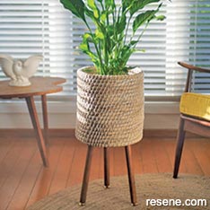 Basket plant stand