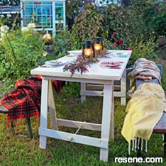 Build a ply trestle table for your garden