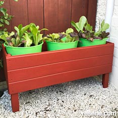 Make a recycled planter box