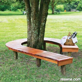 Make a winter wooden benchseat