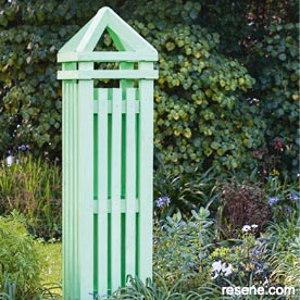 How to build a wooden obelisk for your garden