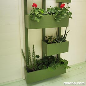 Build a vertical wall planter