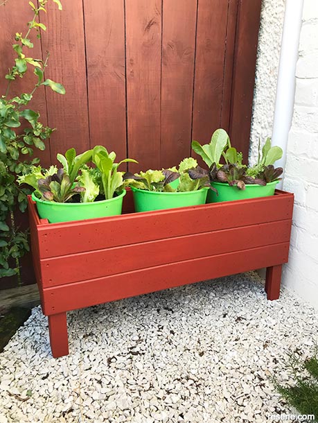 Build a recycled planter box