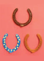 How to make decorative horseshoes