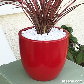 Red painted pot 