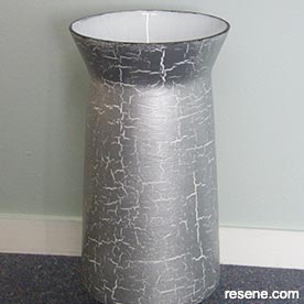 Metallic vase 