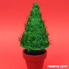 Make a Christmas tree ornament