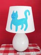 Paint a cute kitty lampshade
