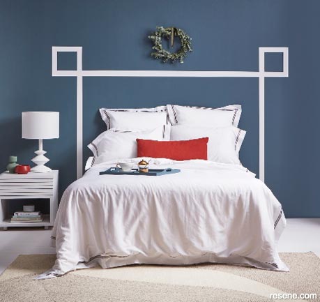 A simple and fresh blue and white bedroom