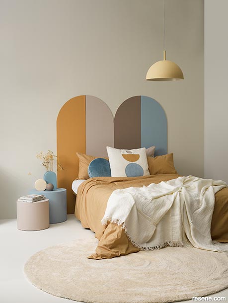 A headboard with interlocking colours