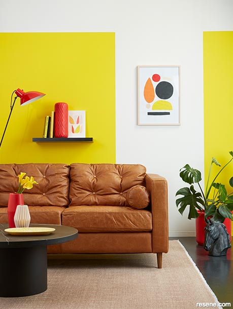 A joyful lounge with bold accessories