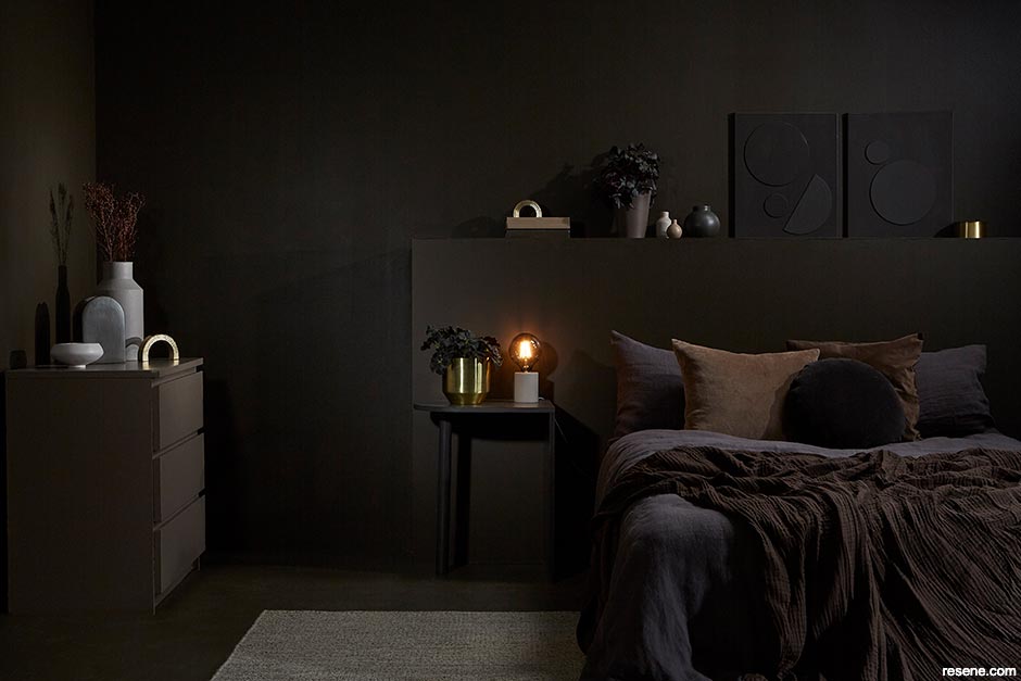 A dark and sumptous bedroom