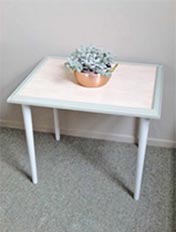 Make a table from a picture frame
