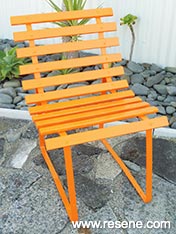 Paint an garden chair
