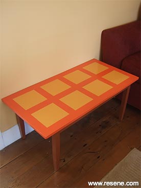 Hot coffee table
