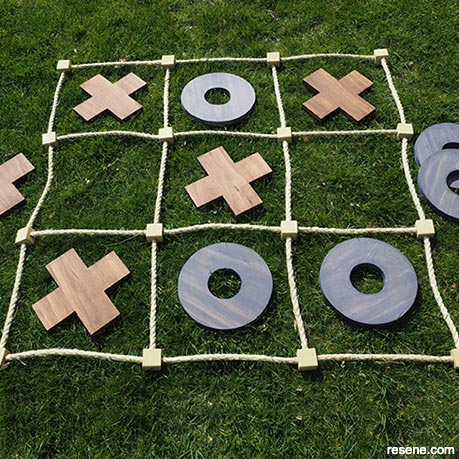 Make an outdoor noughts and crosses game