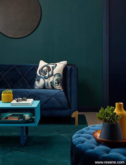Lounge in blue greens