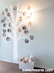 Create this family tree using photos