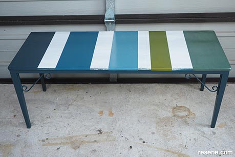 DIY stencilled bench seat - Step 3