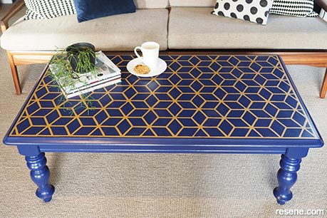 Coffee table design inspired by wallpaper - Photo 5