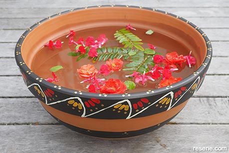 Urli bowl for Diwali - Step 6