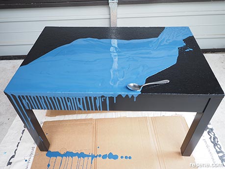 Paint pour coffee table - Step 6