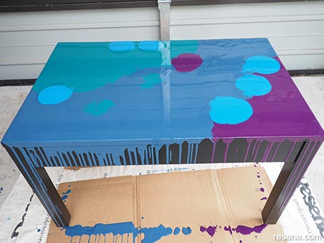 Paint pour coffee table - Step 7