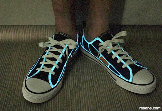 How to make glow in the dark sneakers