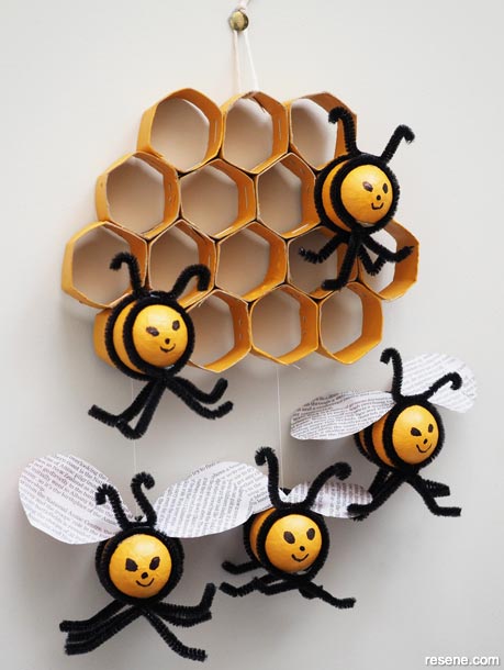 How to make egg bees