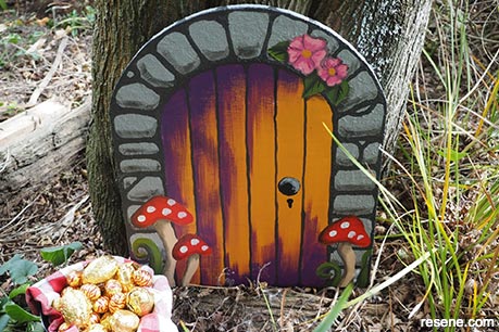 How to make your own bunny door for Easter - Step 9