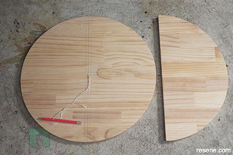 How to make your own round side table - Step 1 (b)