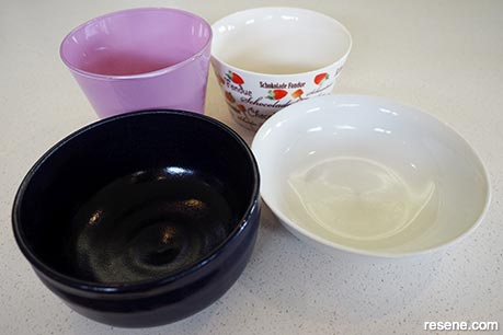 How to make your own footed bowls with Resene Sandtex - Step 1