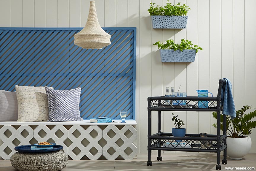 An outdoor area in blue and white, outdoor lighting