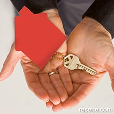 Choosing and using a real estate agent