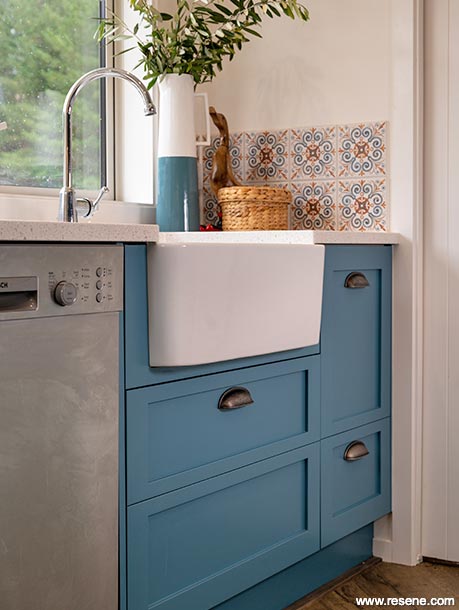 Blue and white country kitchen