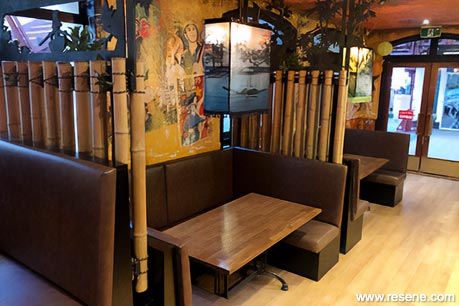 Saigon Kingdom - restaurant interior