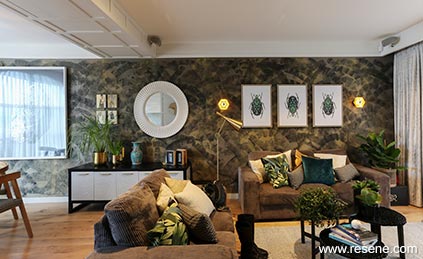 Lounge with wallpaper