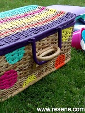 Paint a picnic basket