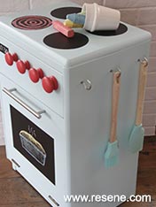 Make a kids stove for many hours of fun