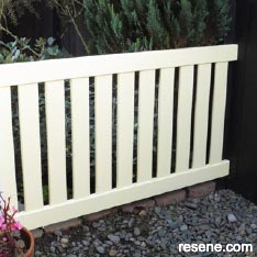 Make a recycled fence