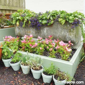 Make an raised garden bed